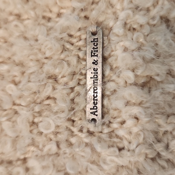 Abercrombie And Fitch Turtle Neck Sweater - Picture 3 of 5